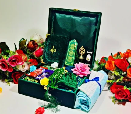 Islamic gift set for women green